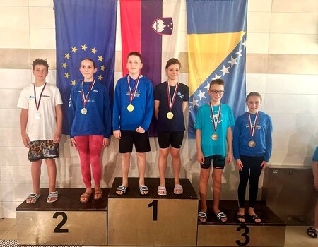 Fužinarjeve plavalke in plavalci uspešni na memorialu